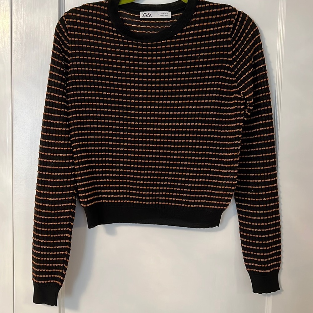 Zara crop top sweater. Size:small Black with shimmer copper stripes. NWOT.